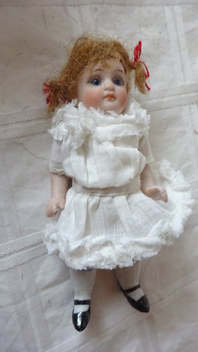 Antike puppenstubenpuppe - antike,