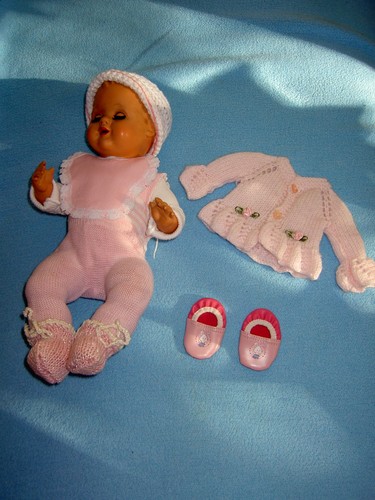 Zuckersüße alte babypuppe - alte,
