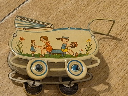 Antikspielzeug puppenwagen - antikspielzeug,