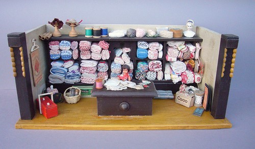 Alter kleiner puppenstuben - kleiner,