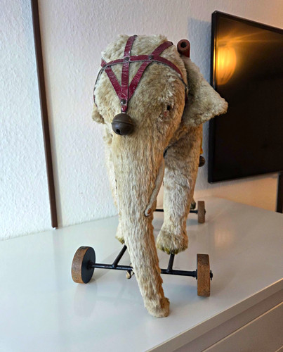 Plüsch elefant auf - auf, rädern