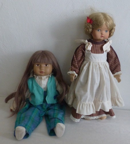Zwei vintage puppen - zwei,