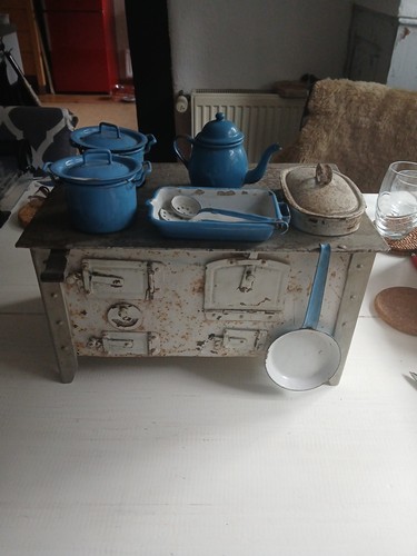 Puppen herd 33cmx20cmx18cm - herd,